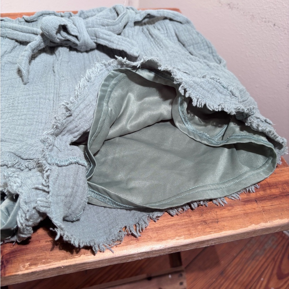 New In Shorts - Picture 5 of 10